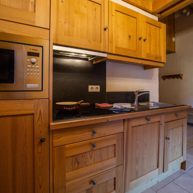 Gîte Balnéo Au Coeur des Alpes - Apartment mit 1 Schlafzimmer (4 Erwachsene) La Soldanelles - 6
