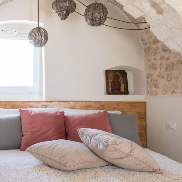 Caterina's Suites & Apartament - Camera Matrimoniale Deluxe con Doccia - 9