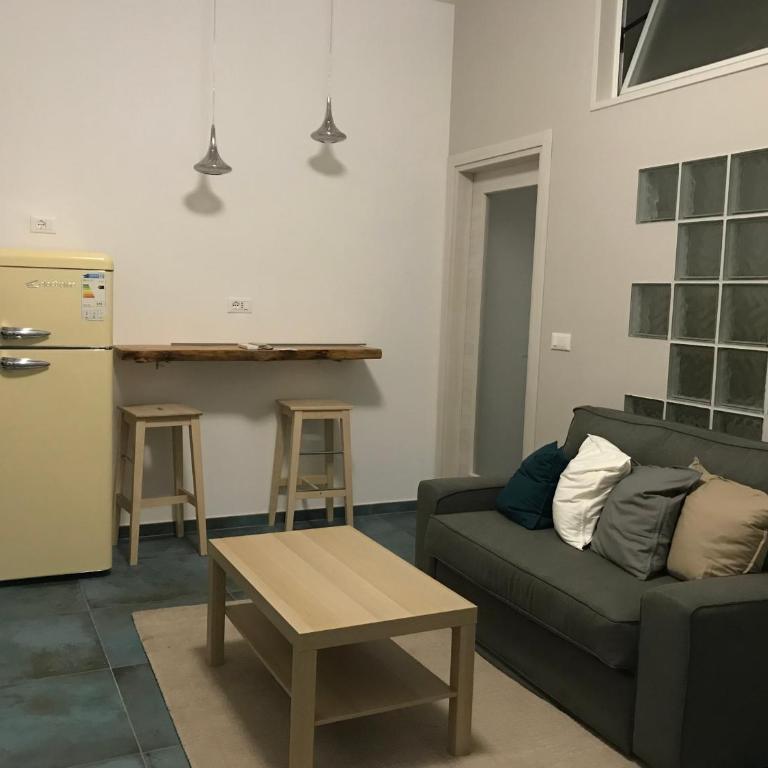 Angel's - One-Bedroom Apartment - 1