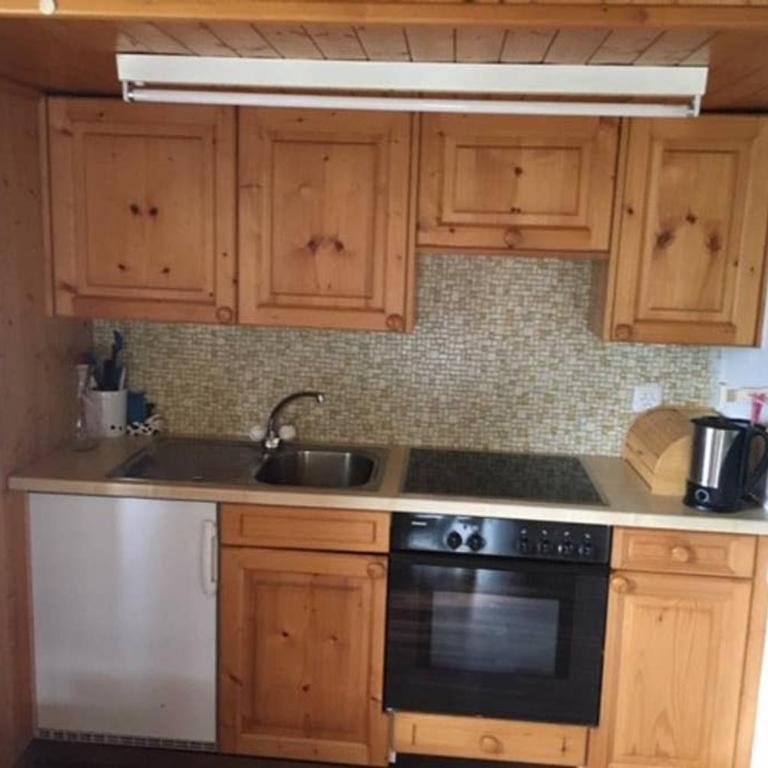 Idyllisches Chalet inmitten der Walliser Bergwelt - Apartment mit 2 Schlafzimmern - 3