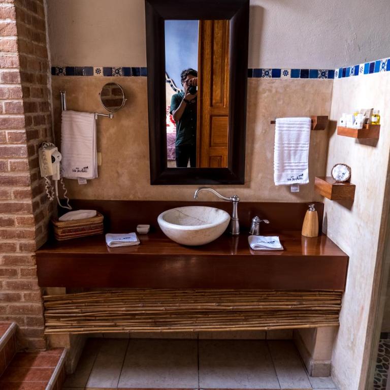 Hotel Boutique Casa San Angel - Standard Room - 7