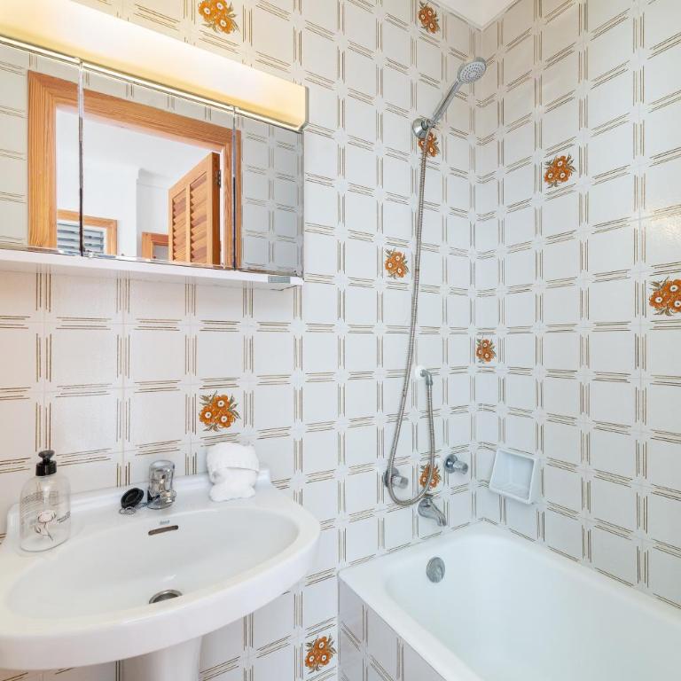 Can Confit - Two-Bedroom Apartment - 22