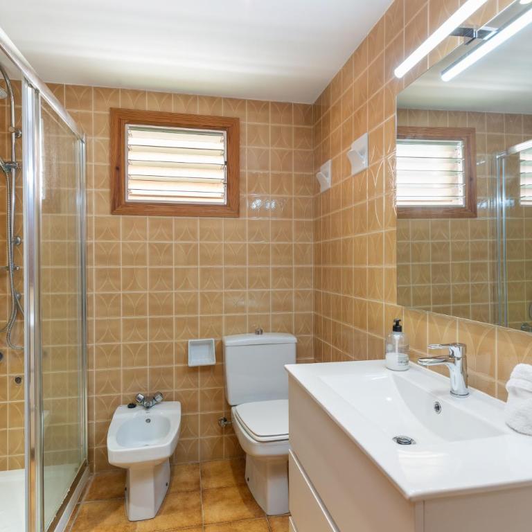 Can Confit - Two-Bedroom Apartment - 21
