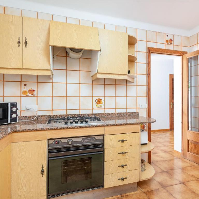 Can Confit - Two-Bedroom Apartment - 15