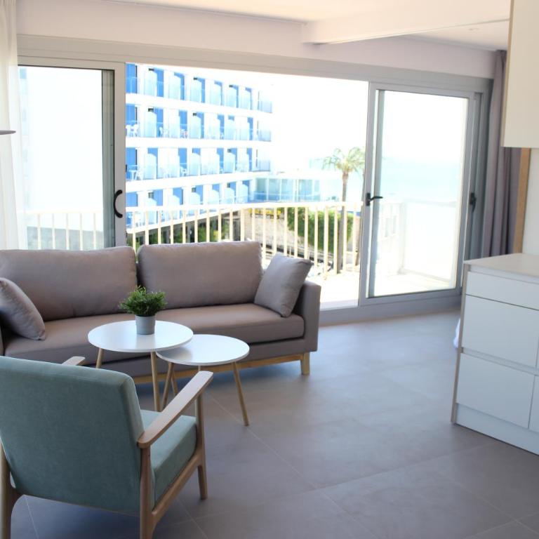 Beautiful apartment, sunny terrace, top floor with beach view or ground floor with terrace - Two-Bedroom Apartment - 4