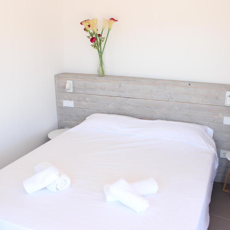 Beautiful apartment, sunny terrace, top floor with beach view or ground floor with terrace - Two-Bedroom Apartment - 7