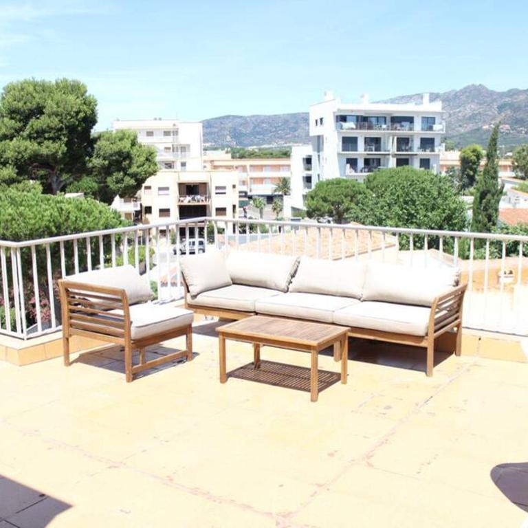 Beautiful apartment, sunny terrace, top floor with beach view or ground floor with terrace - Two-Bedroom Apartment - 48