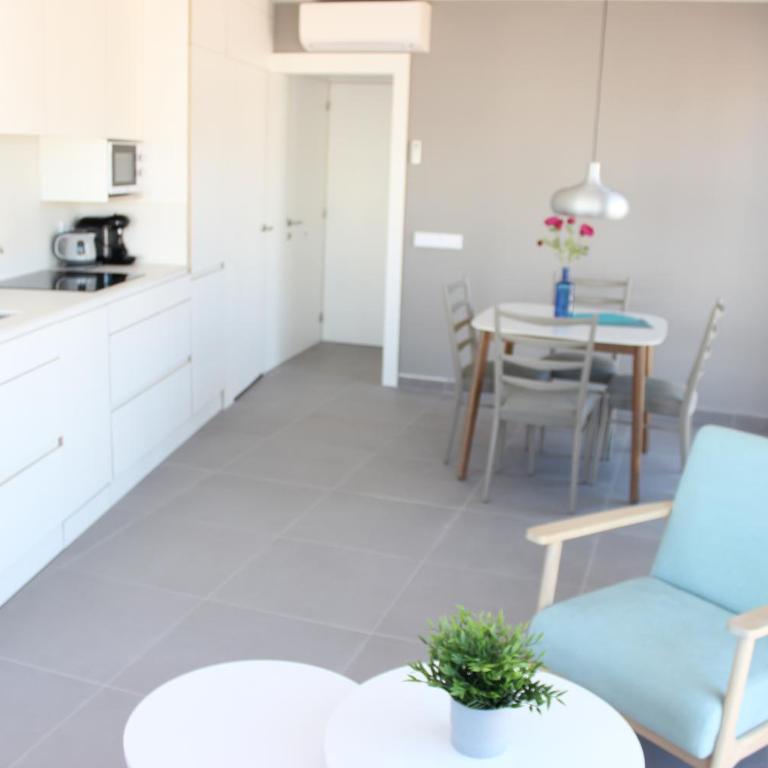 Beautiful apartment, sunny terrace, top floor with beach view or ground floor with terrace - Two-Bedroom Apartment - 21