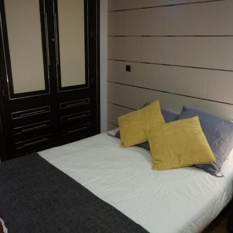 Apartamento Estación María Zambrano y Playa - Two-Bedroom Apartment - 2