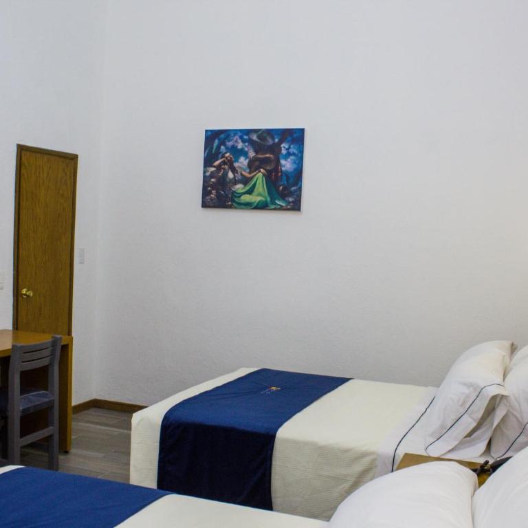 Hotel Real de Castilla Colonial - Habitación Doble Estándar con 2 camas dobles - 3