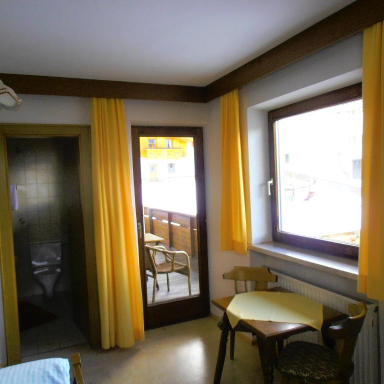 Ferienhaus Peter Spöttl - Apartment mit 4 Schlafzimmern und einem Balkon - 25