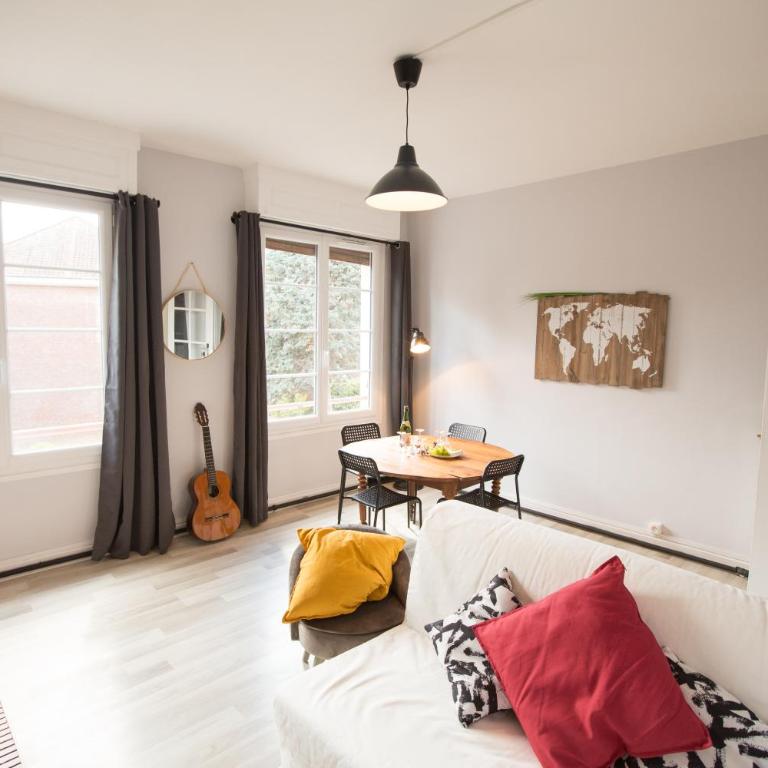 #LIndustrioChampetre Free Parking, Bien Situé, Spacieux, Proche Clinique - Appartement 2 Chambres - 20
