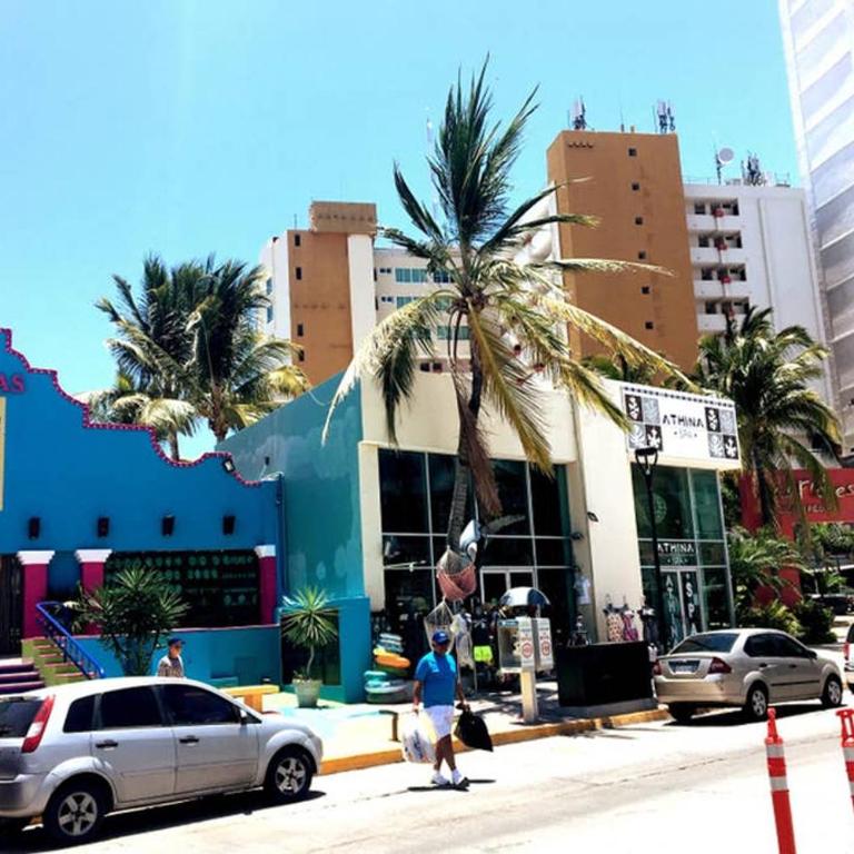 DepaDeLUX 35 mt de la Playa! Zona Dorada Vista al Mar! - Apartamento con vistas al mar - 23