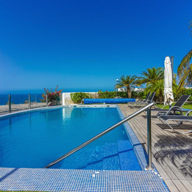 Villa Eleonora, Luxury Villa with Heated Pool Ocean View in Adeje, Tenerife - Villa - 11