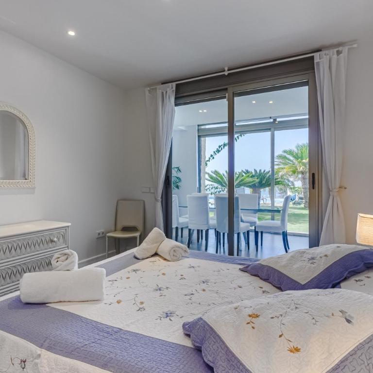 Villa Eleonora, Luxury Villa with Heated Pool Ocean View in Adeje, Tenerife - Villa - 38