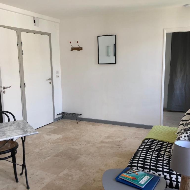 2 pièces- rue piétonne Trouville -Le petit juliana - Appartement 1 Chambre - 10