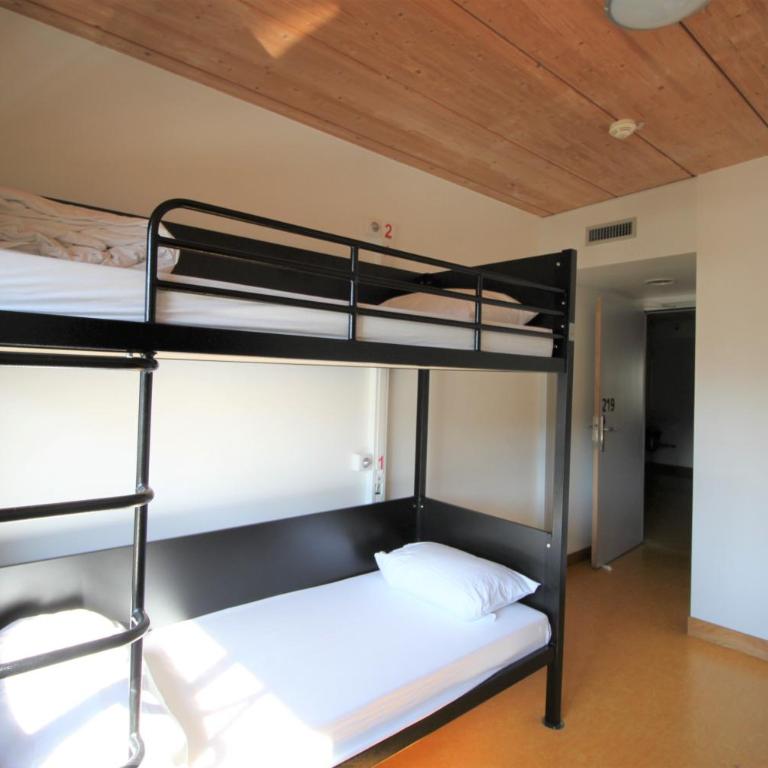 Auberge de Jeunesse HI Paris Yves Robert - Chambre avec 2 Lits Superposés avec Douche Privative - Toilettes Communes - 3