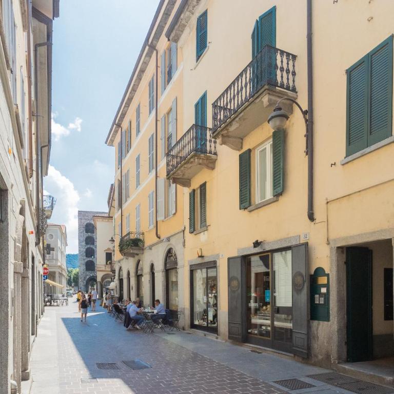 Da Pia in Historycal Como City Centre by Rent All Como - Appartamento con 2 Camere da Letto - 41
