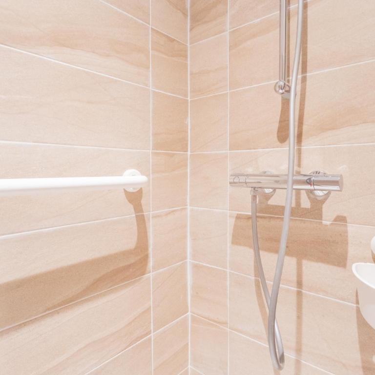 Da Pia in Historycal Como City Centre by Rent All Como - Appartamento con 2 Camere da Letto - 25