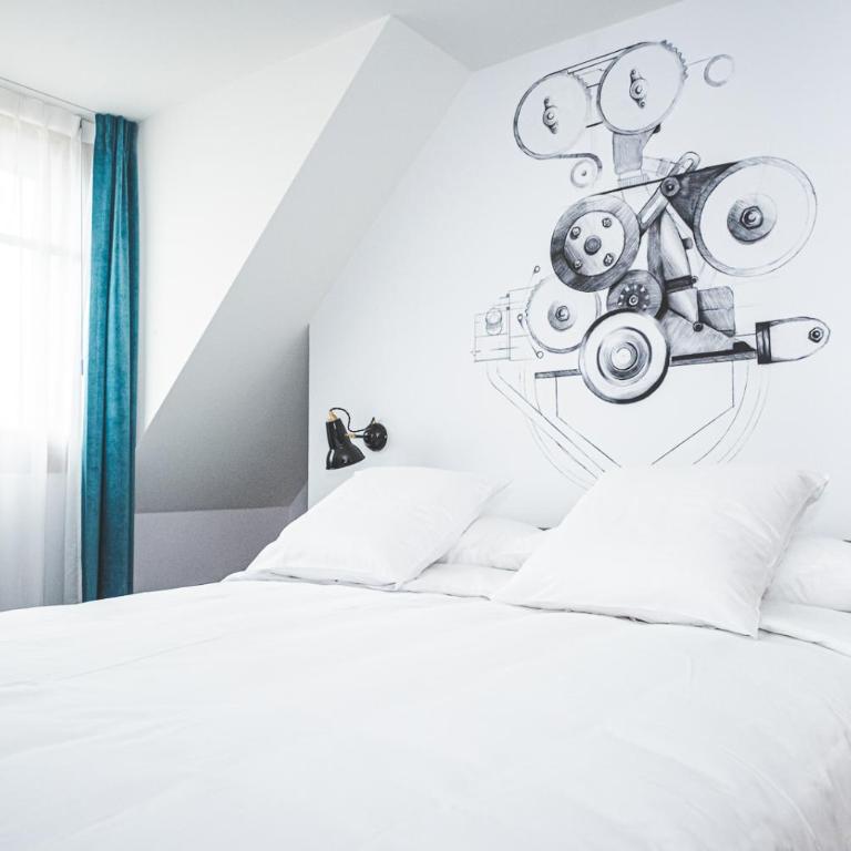 Hotel Bernina Geneva - Chambre Lit King-Size Standard - 12