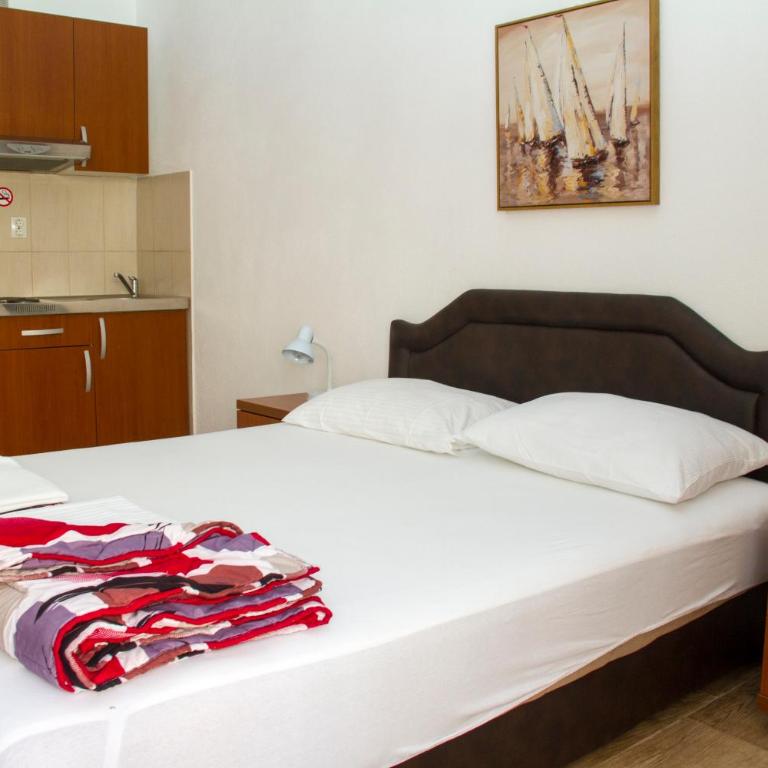 Guest House Galija - Standard Triple Studio - 7