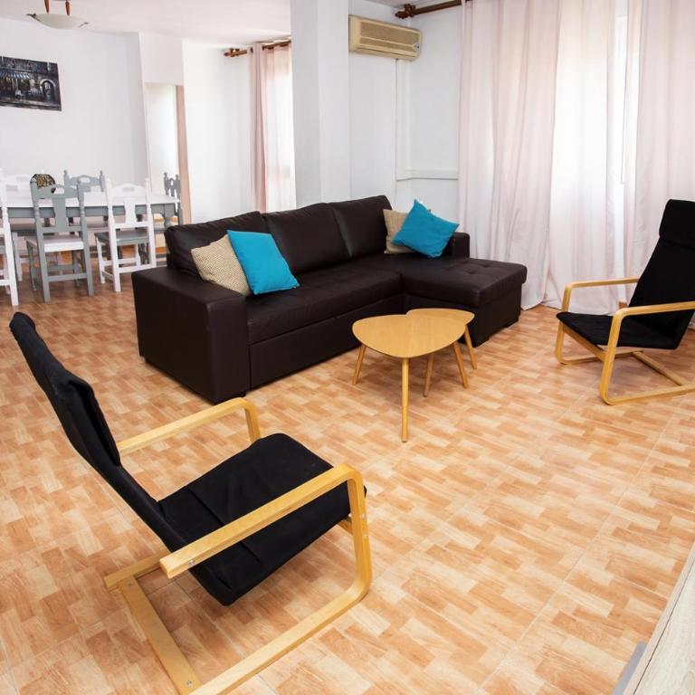 Piso Plaza de las Flores - Two-Bedroom Apartment - 8