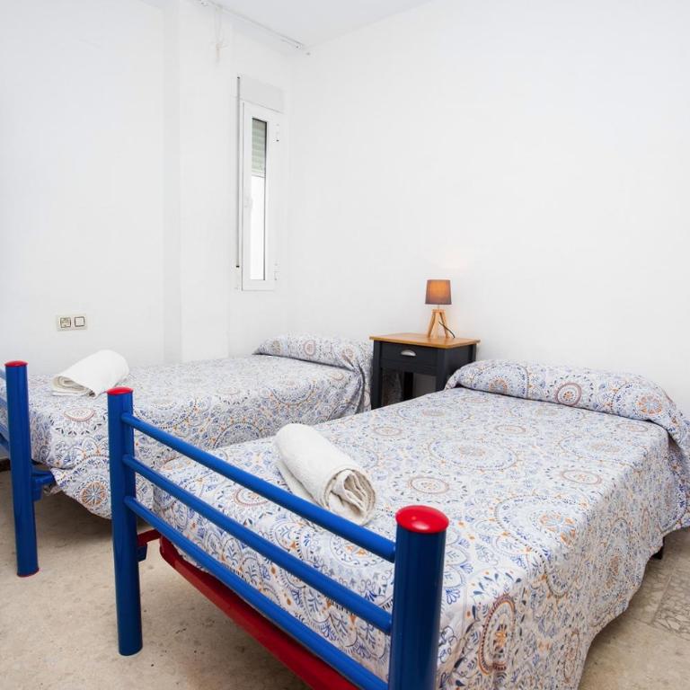 Piso Plaza de las Flores - Two-Bedroom Apartment - 18