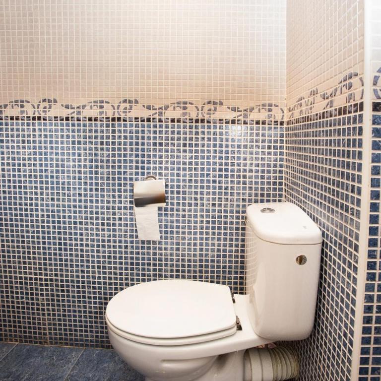 Piso Plaza de las Flores - Two-Bedroom Apartment - 16