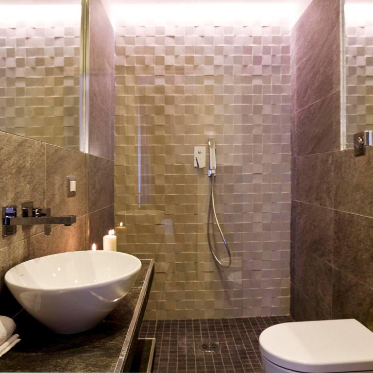Roman Holidays Boutique - Double or Twin Room with Spa Bath - 15