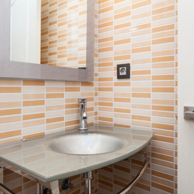 Molino Fresh - Three-Bedroom Apartment - 11