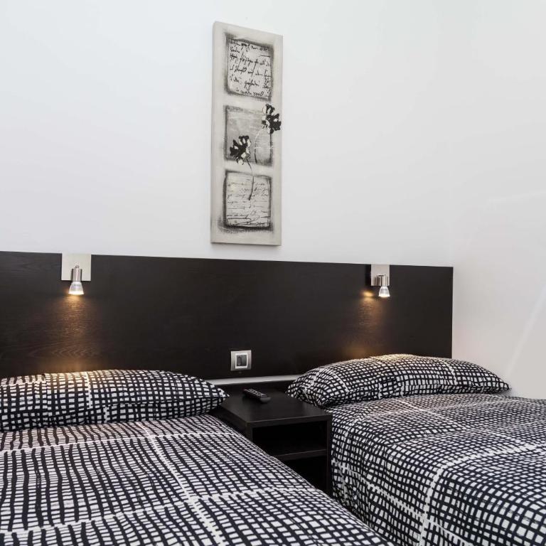 Molino Fresh - Three-Bedroom Apartment - 17