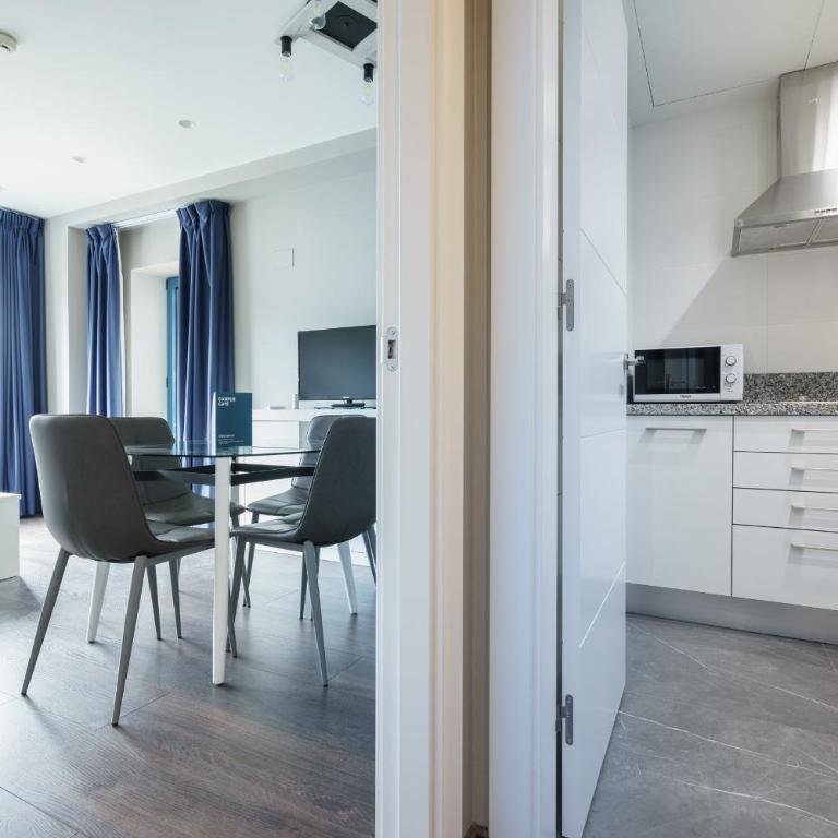 Aparthotel Campus - Apartamento con terraza - 2