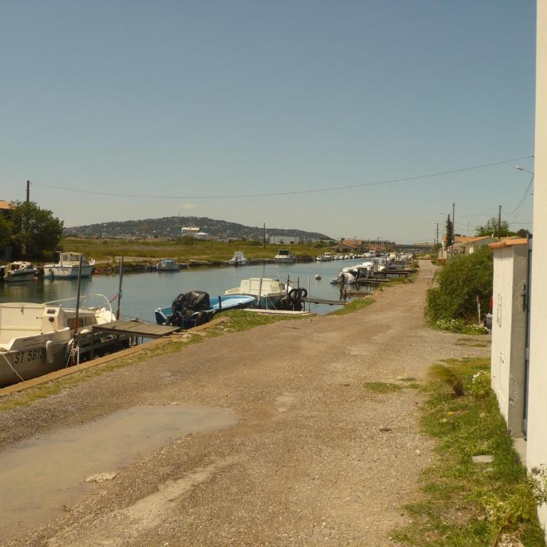 La petite maison au bord du canal T2 - 3étoiles - - Villa 1 Chambre - 4