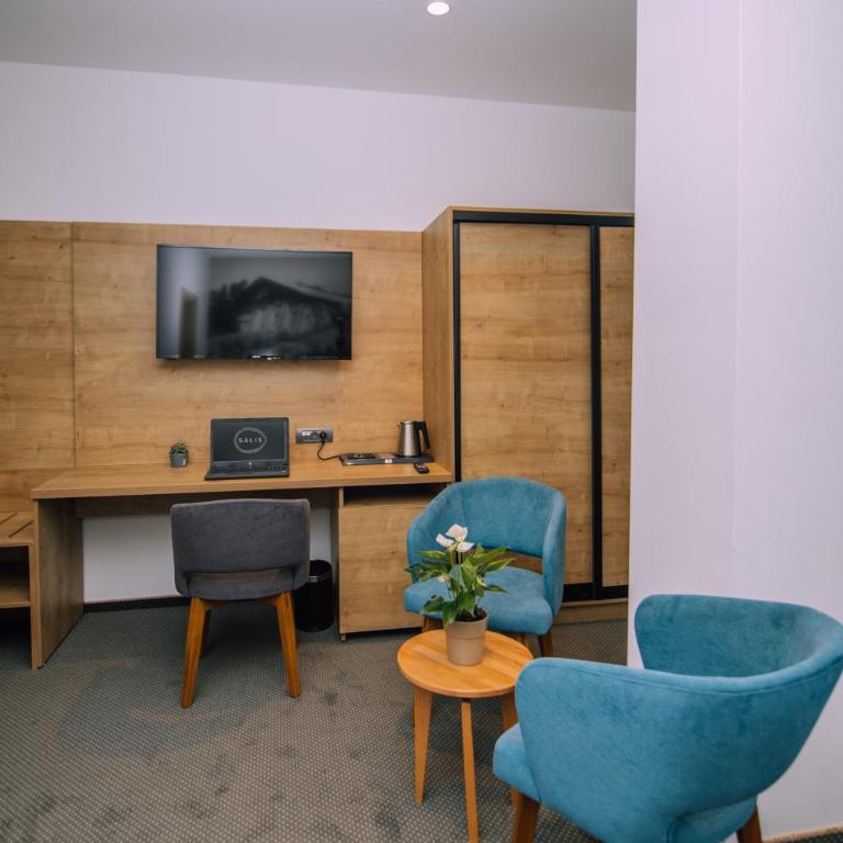 Hotel Salis - Superior Apartman - 7