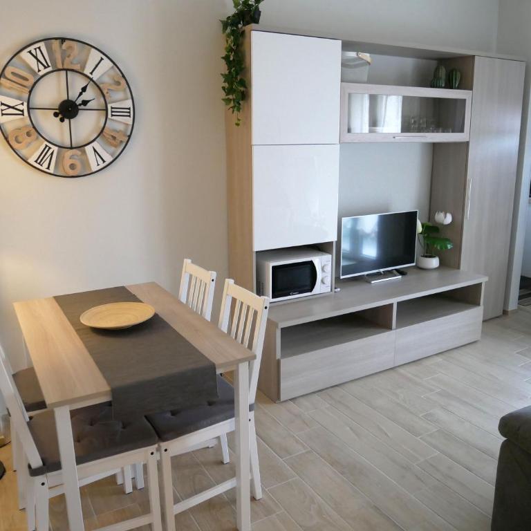 Flat 61 - due minuti dalla Metro! - One-Bedroom Apartment - 4