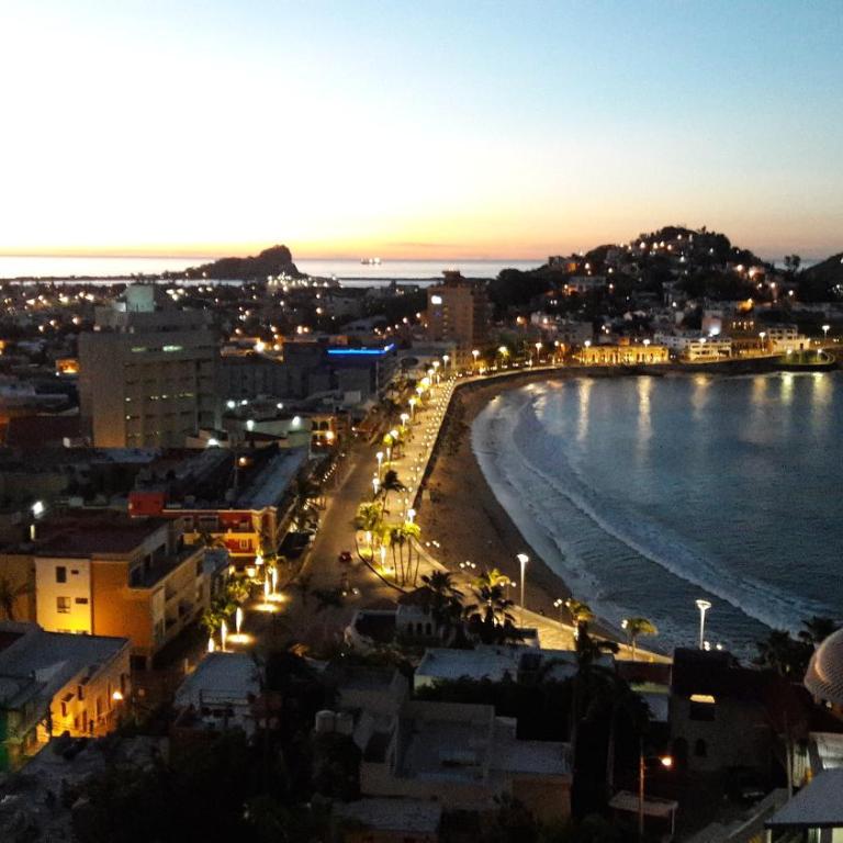 Suite Chiametlan Cerro de la Neveria MZ - Two-Bedroom Apartment - 12