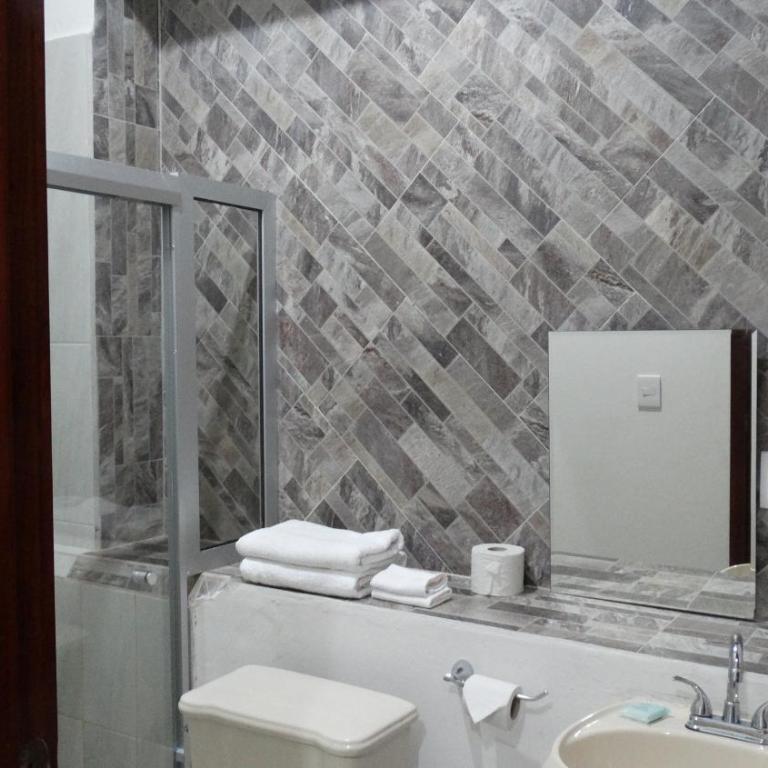 Suite Chiametlan Cerro de la Neveria MZ - Three-Bedroom Apartment - 13
