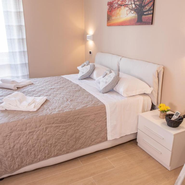 Le Camere di Teo 2 - Camera Familiare con Bagno Privato - 12