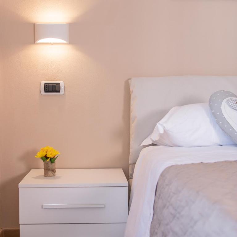 Le Camere di Teo 2 - Camera Familiare con Bagno Privato - 13
