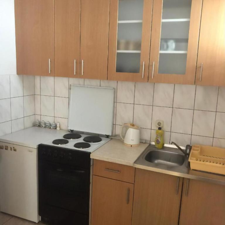 Cheap house near the center of the city - Two-Bedroom Apartment - 7