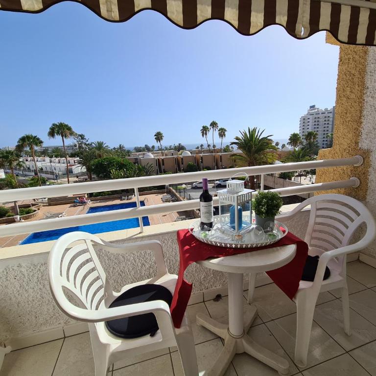 Borinquen only 280 meters to the beach, balcony with sea view, heated pool, Wifi - Estudio con vista al océano - 21