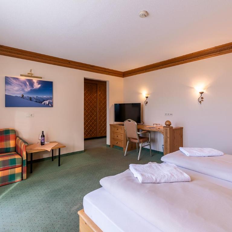 SCOL Sporthotel Zillertal - Großes Doppelzimmer - 2