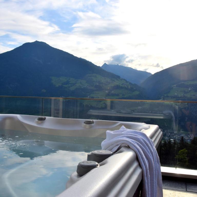 Chalets & Apartments Wachterhof - Deluxe Chalet mit 4 Schlafzimmern, Whirlpool und Sauna - 5