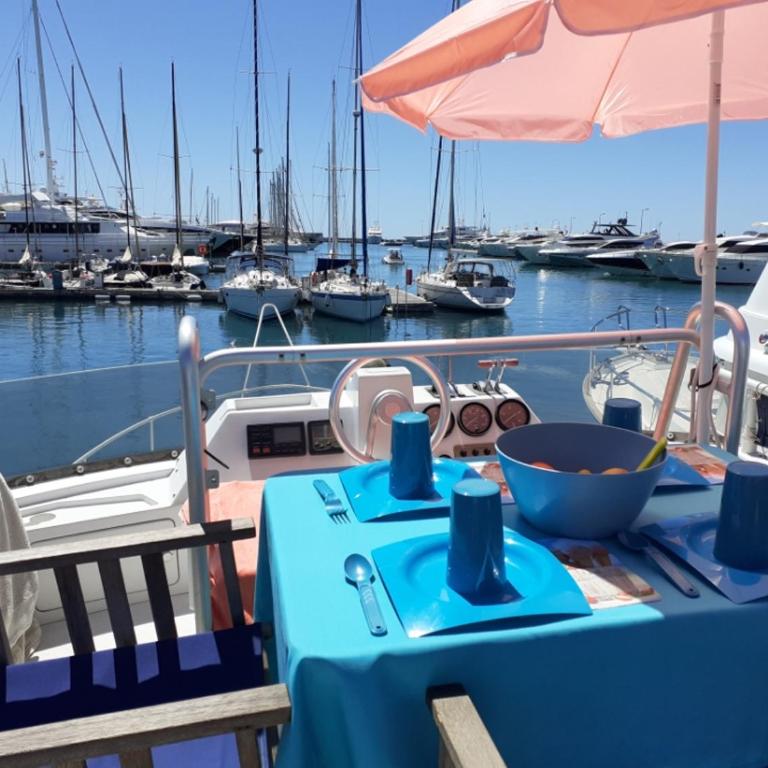 Ferretti 36 ' Bateau à Quai Vieux-Port Cannes Festival La Croisette - Mobile Home - 21