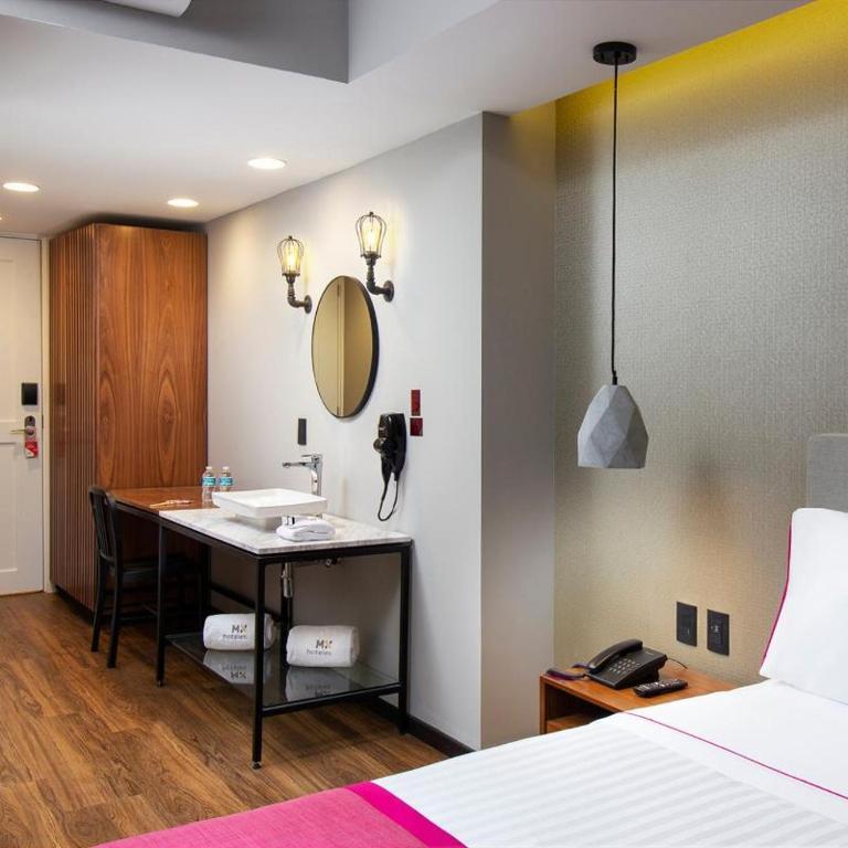Hotel MX mas reforma CDMX, Trademark Collection by Wyndham - Queen Suite with Terrace - Non-Smoking - 3