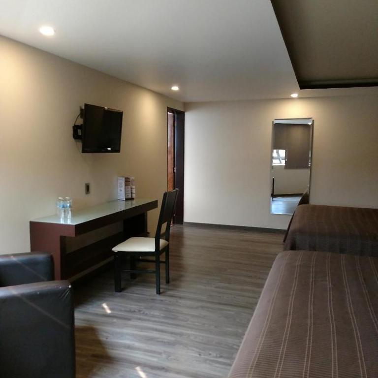 Hotel Escala Central del Norte - Queen Room with Spa Bath - 1