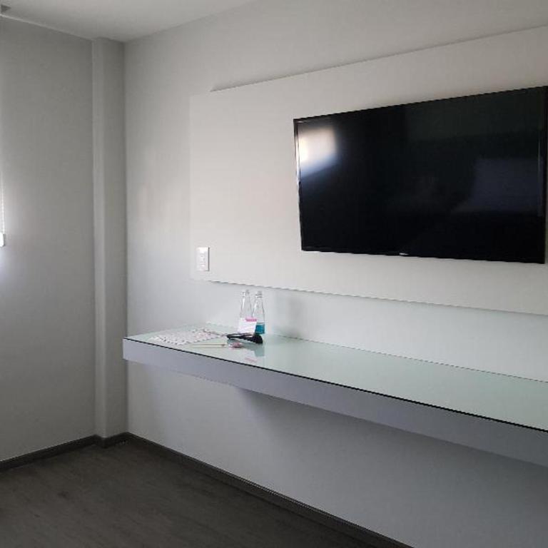 Hotel MX congreso CDMX, Trademark Collection by Wyndham - Comfort King Room - Non-Smoking - 1