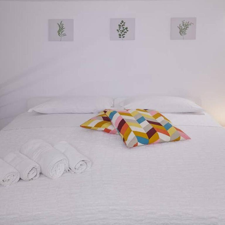 La Palma Loft Located in the Heart of Catania - One-Bedroom House - 6