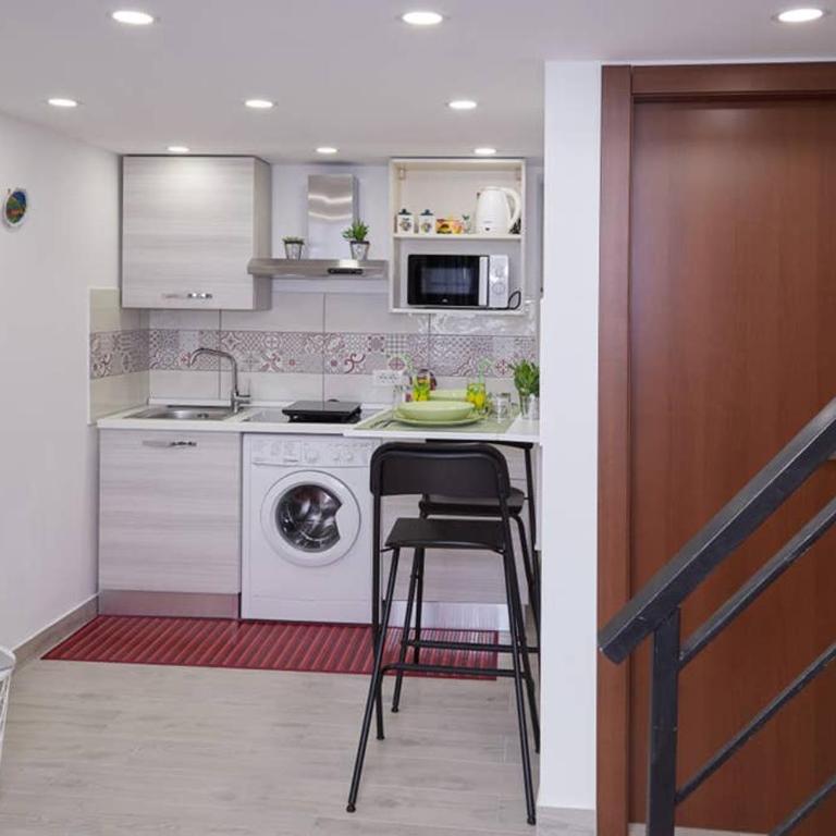 La Palma Loft Located in the Heart of Catania - One-Bedroom House - 4