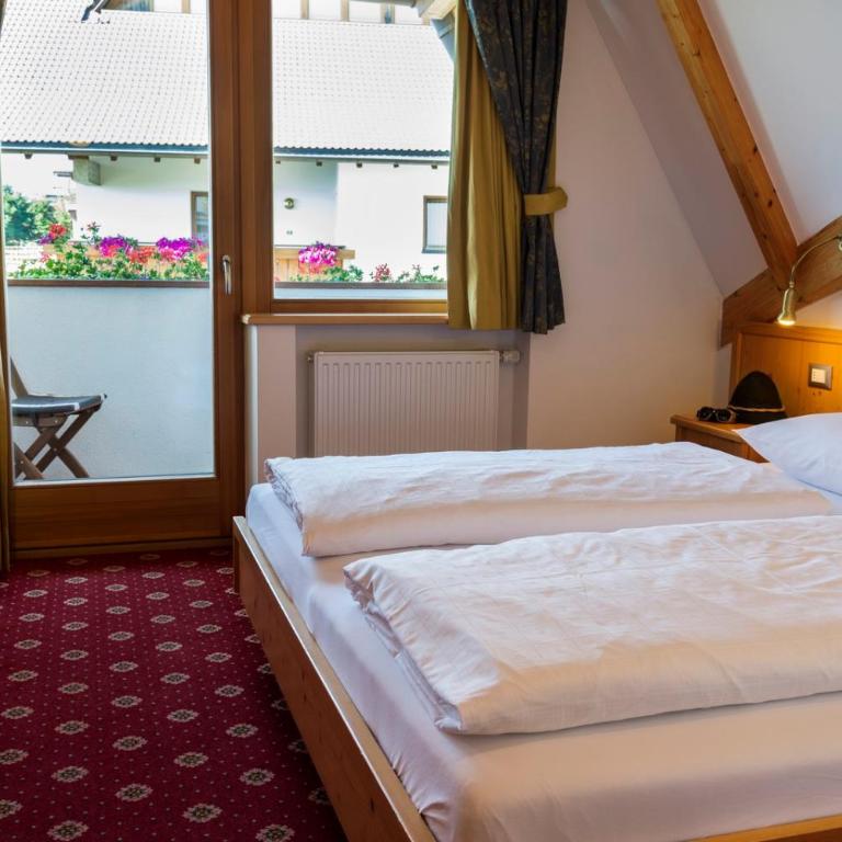 Pension Wiesenrain - Doppelzimmer mit Balkon - 1